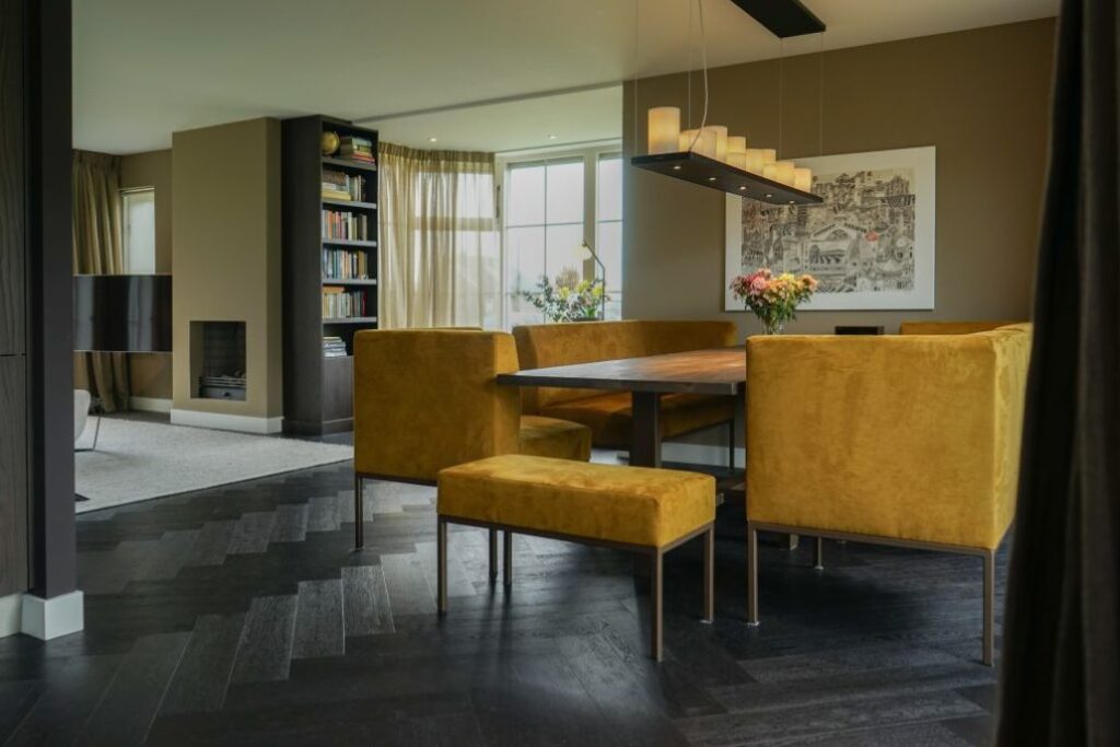 Voorbeeld van een opgeleverd interieur in Voorburg